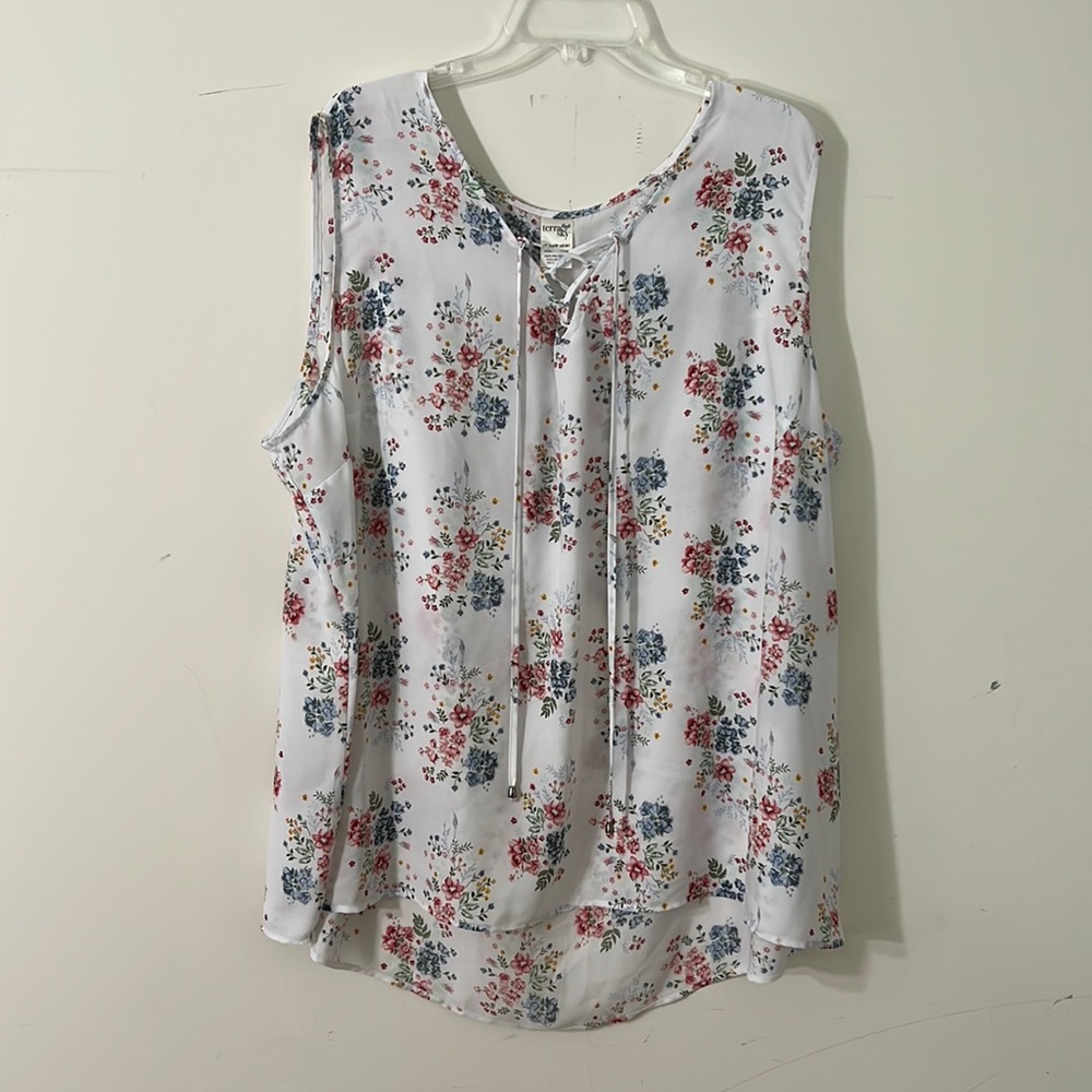 Terra & Sky Plus Size Floral Tank Top